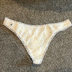 Aeropostale White Floral Lace Trim Panties